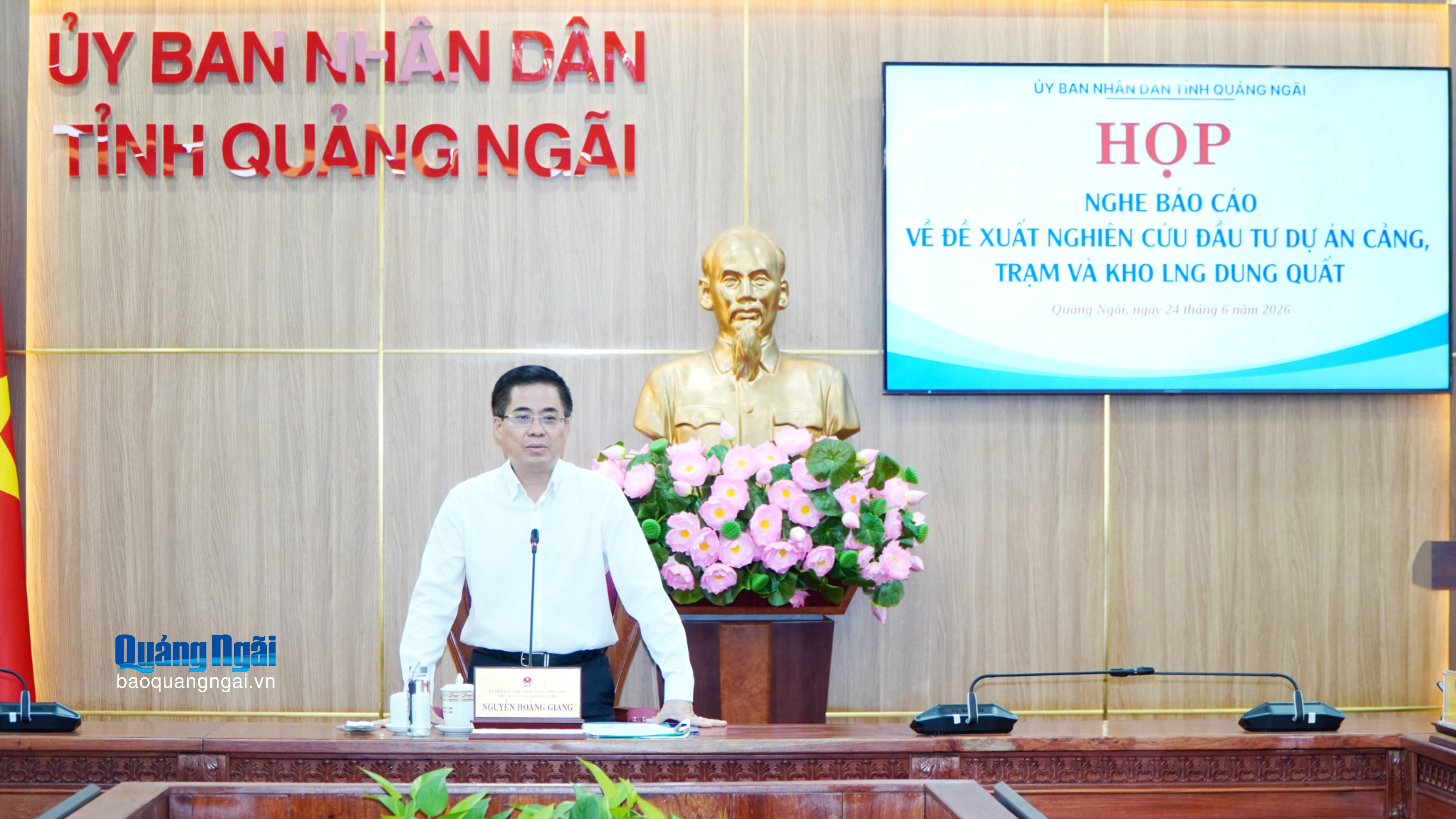 Xem xét đầu tư dự án Cảng, Trạm và Kho LNG Dung Quất
