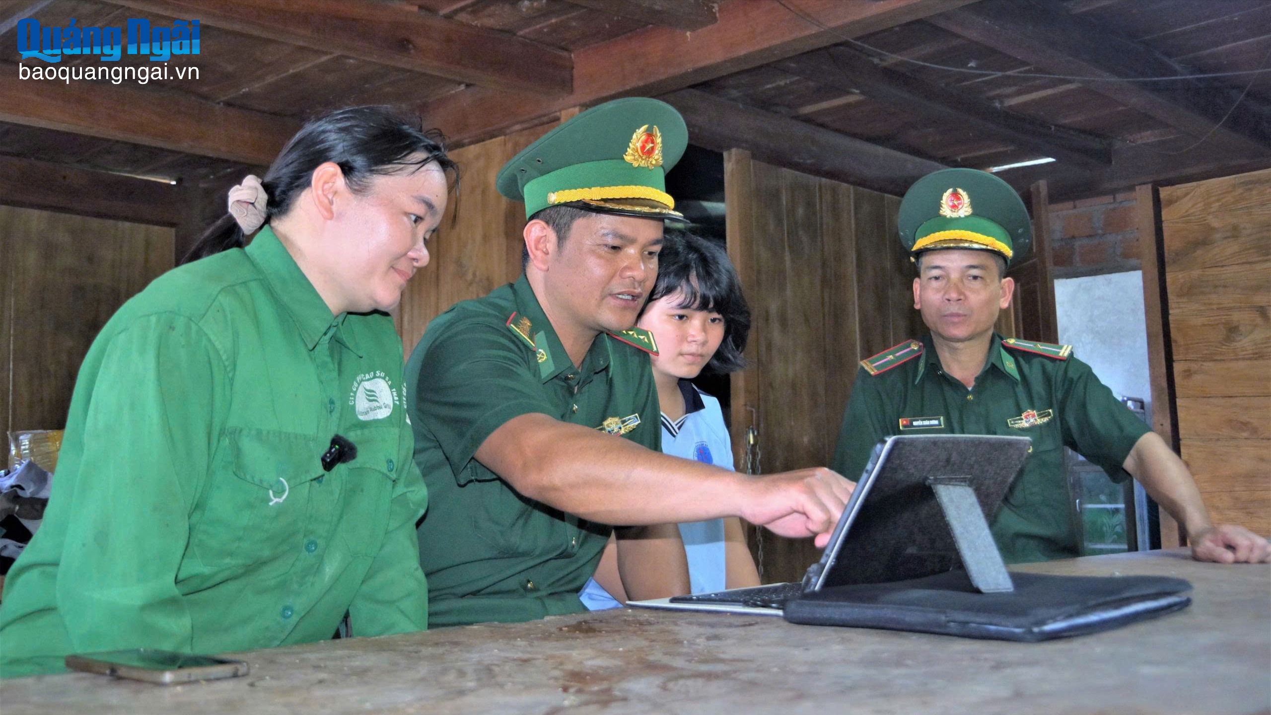 Đưa chuyển đổi số đến gần dân hơn
