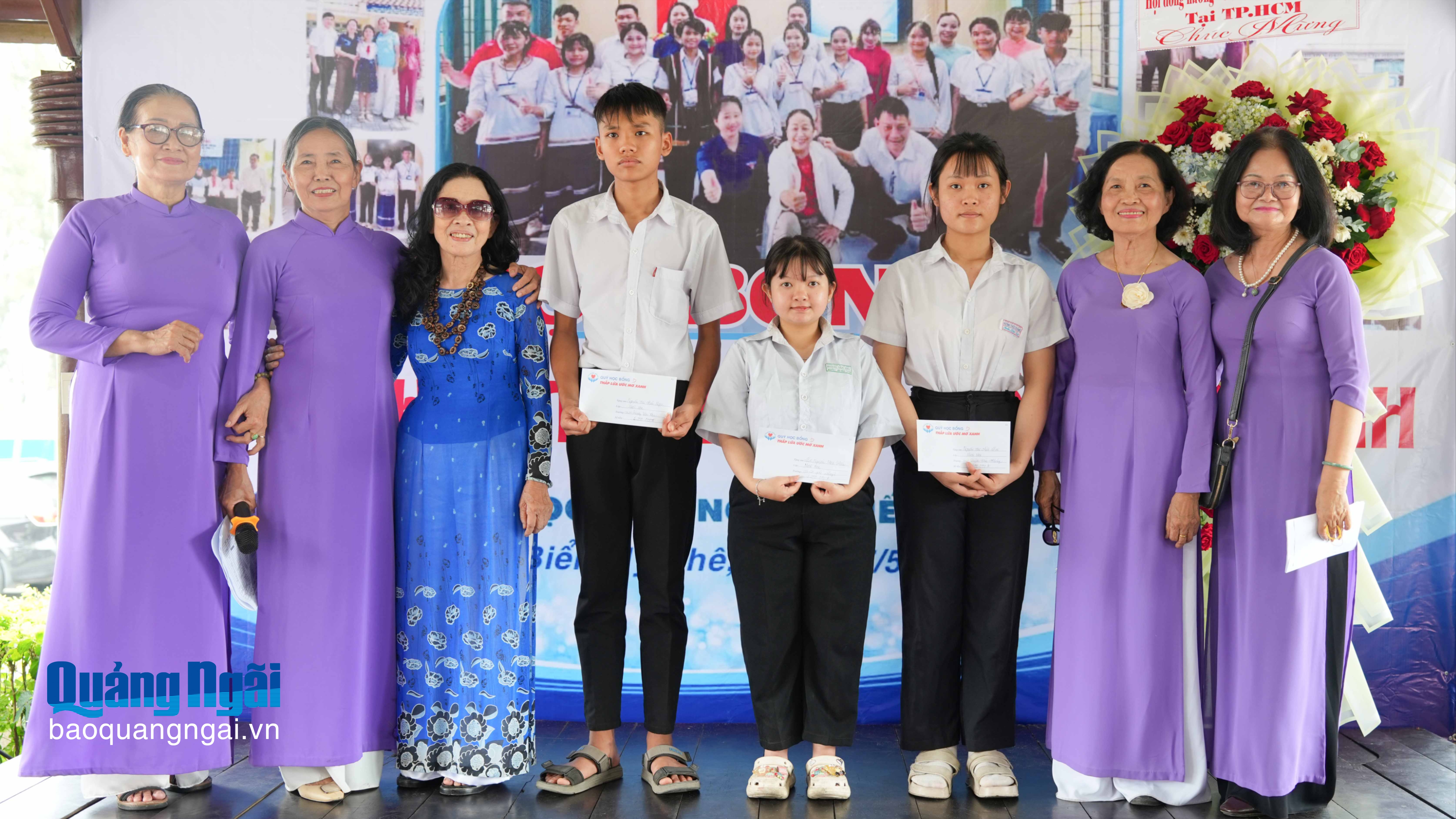 Tiếp sức cho học sinh nghèo, vượt khó