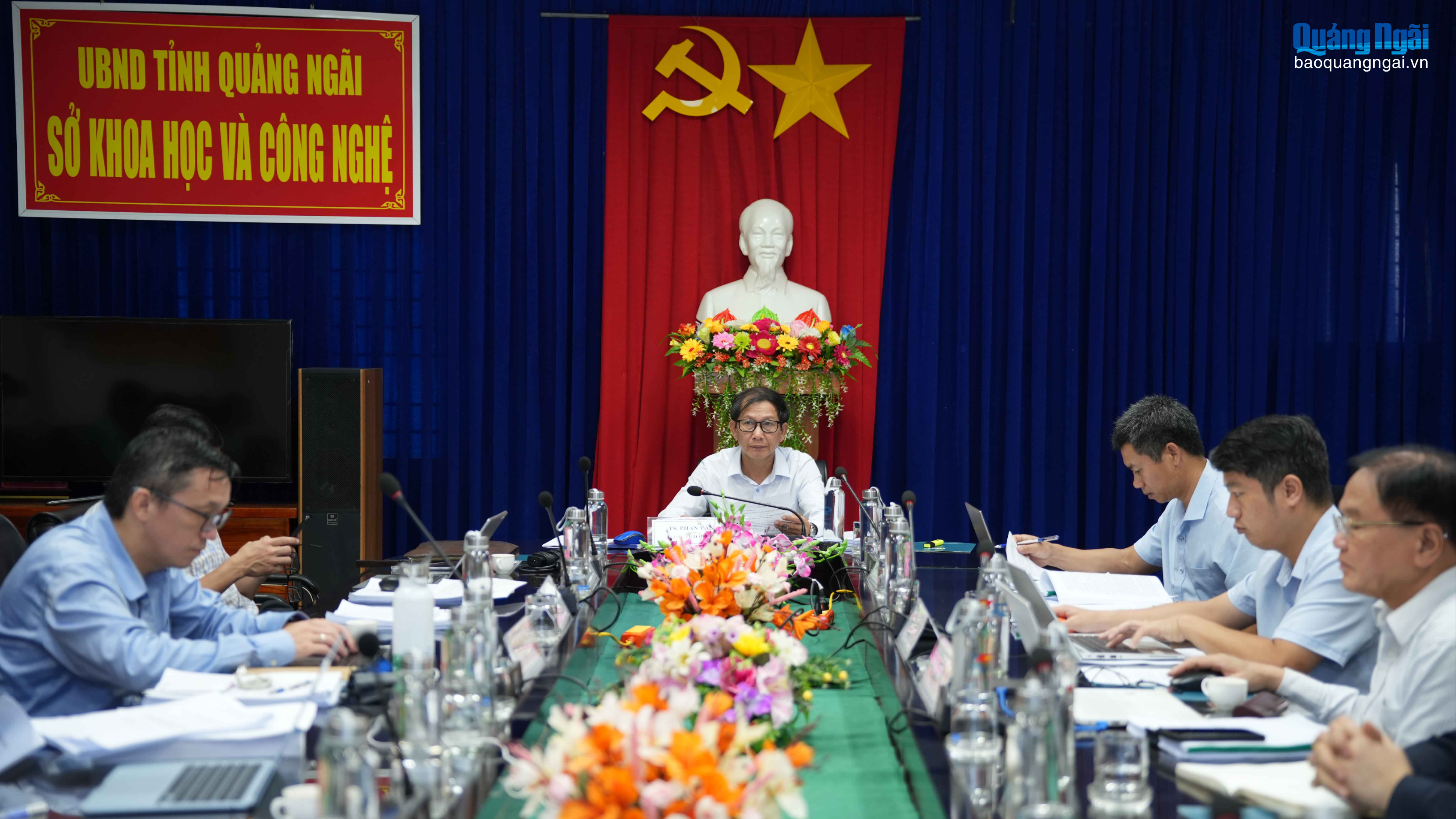 Đánh giá đề tài nghiên cứu giải pháp phát triển các khu công nghiệp sinh thái