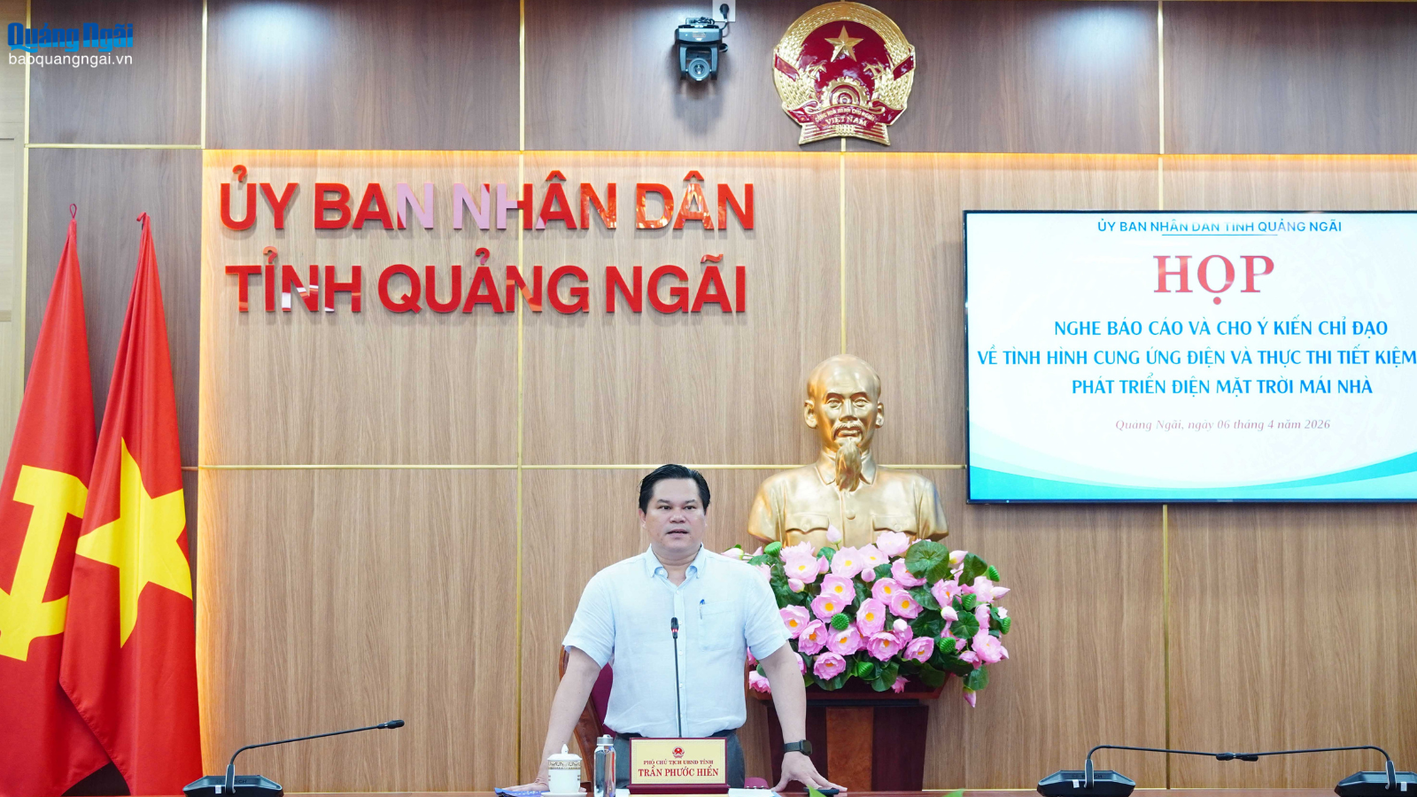 Tăng cường tiết kiệm điện và đẩy mạnh phát triển điện mặt trời mái nhà