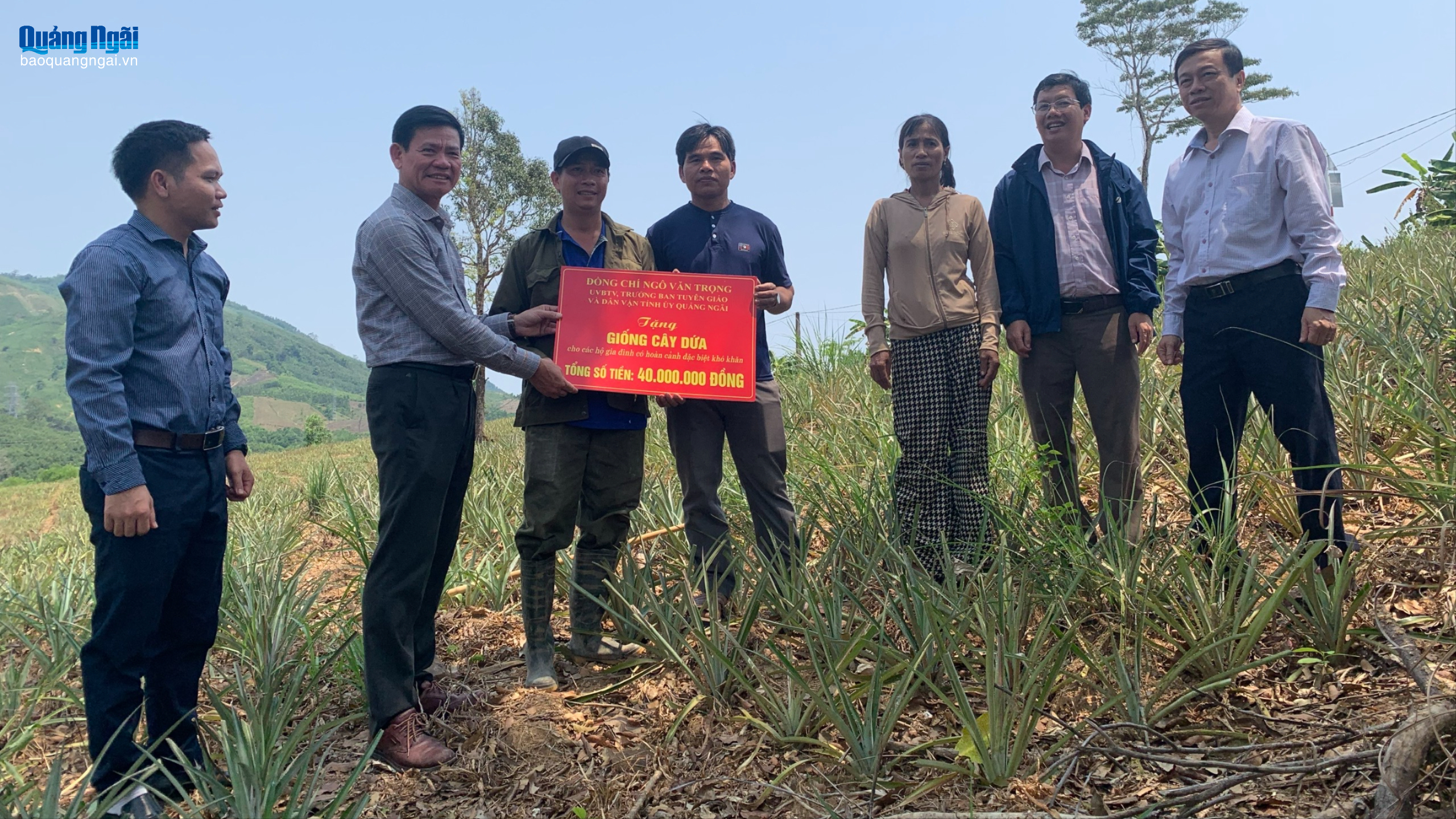 Trưởng ban Tuyên giáo và Dân vận Tỉnh ủy thăm, làm việc tại các xã Măng Đen, Kon Plông, Ba Vì