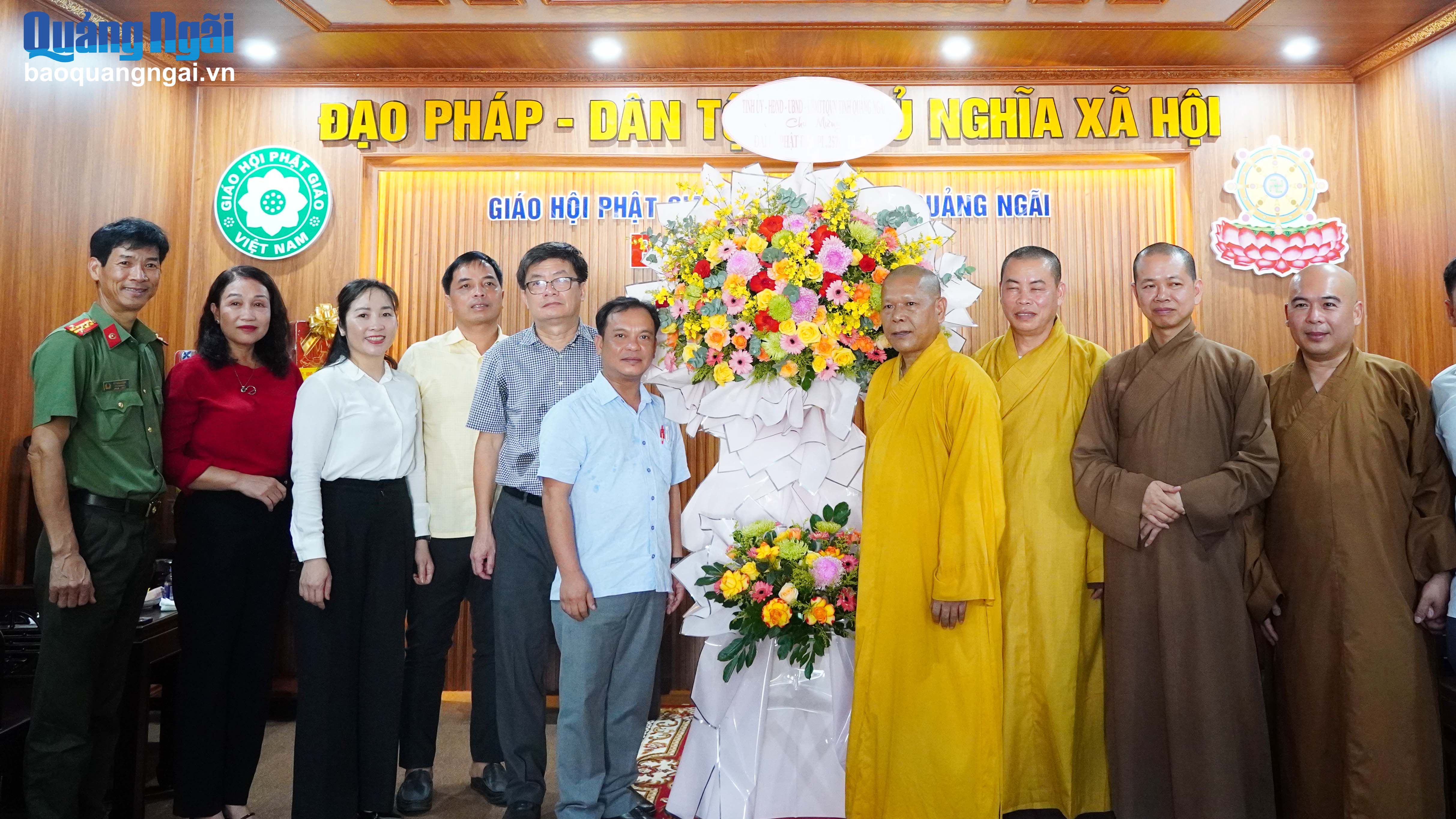Lãnh đạo tỉnh thăm, chúc mừng Ban Trị sự Giáo hội Phật giáo Việt Nam tỉnh