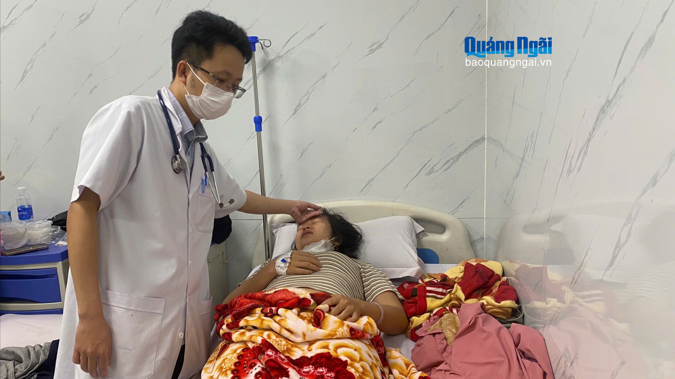 Vụ nghi ngộ độc bánh mì: Chủ cơ sở chưa xuất trình được hồ sơ pháp lý