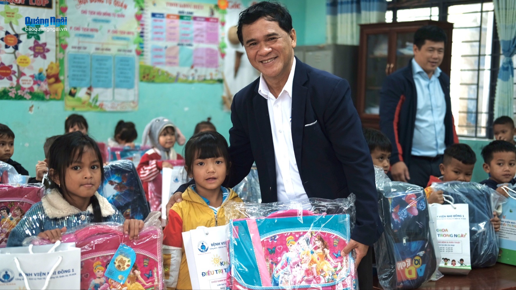 Kết nối yêu thương, xuân thêm trọn vẹn