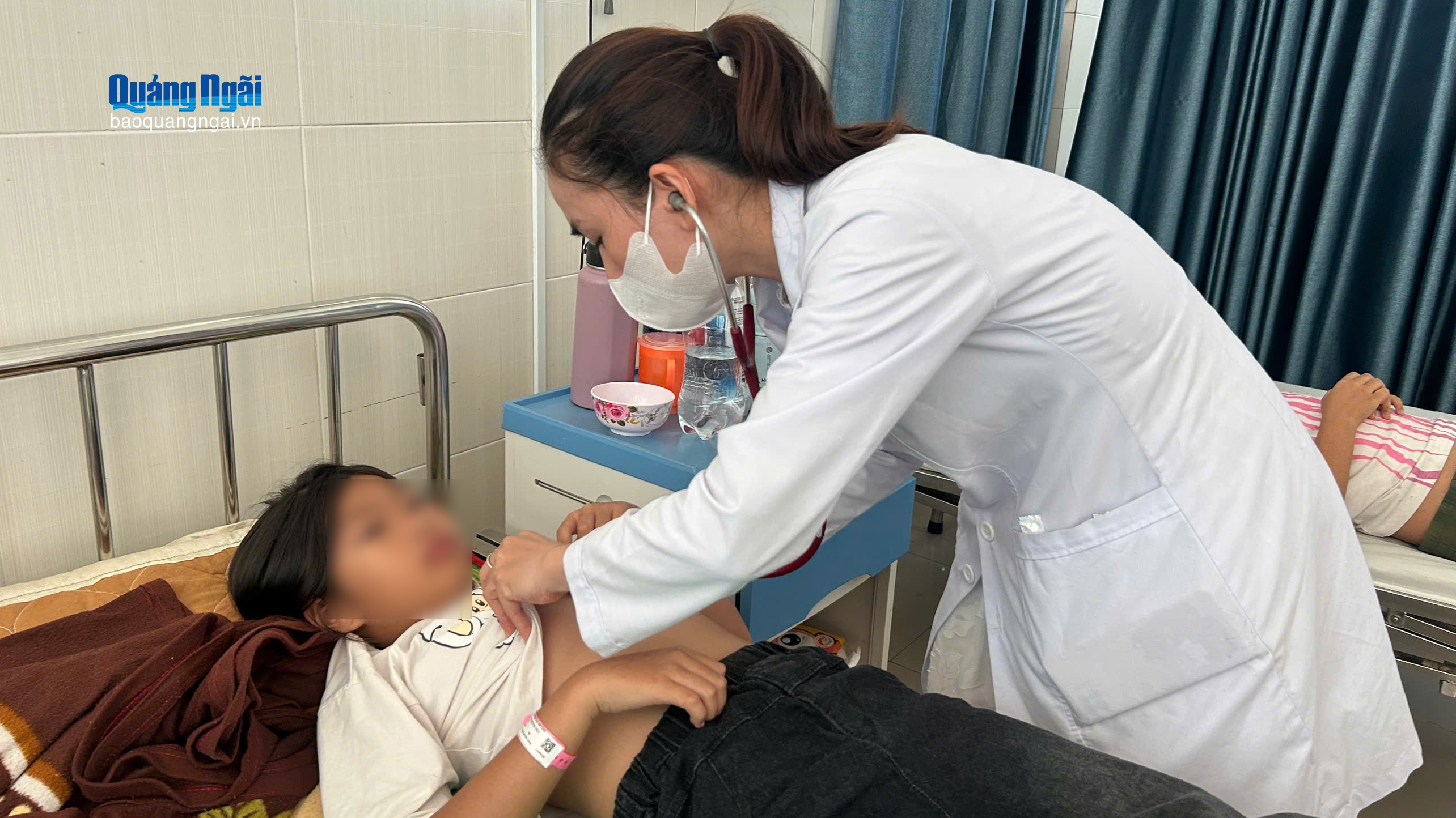 Phát hiện vi khuẩn trong mẫu thực phẩm bánh mì ở xã Tịnh Khê