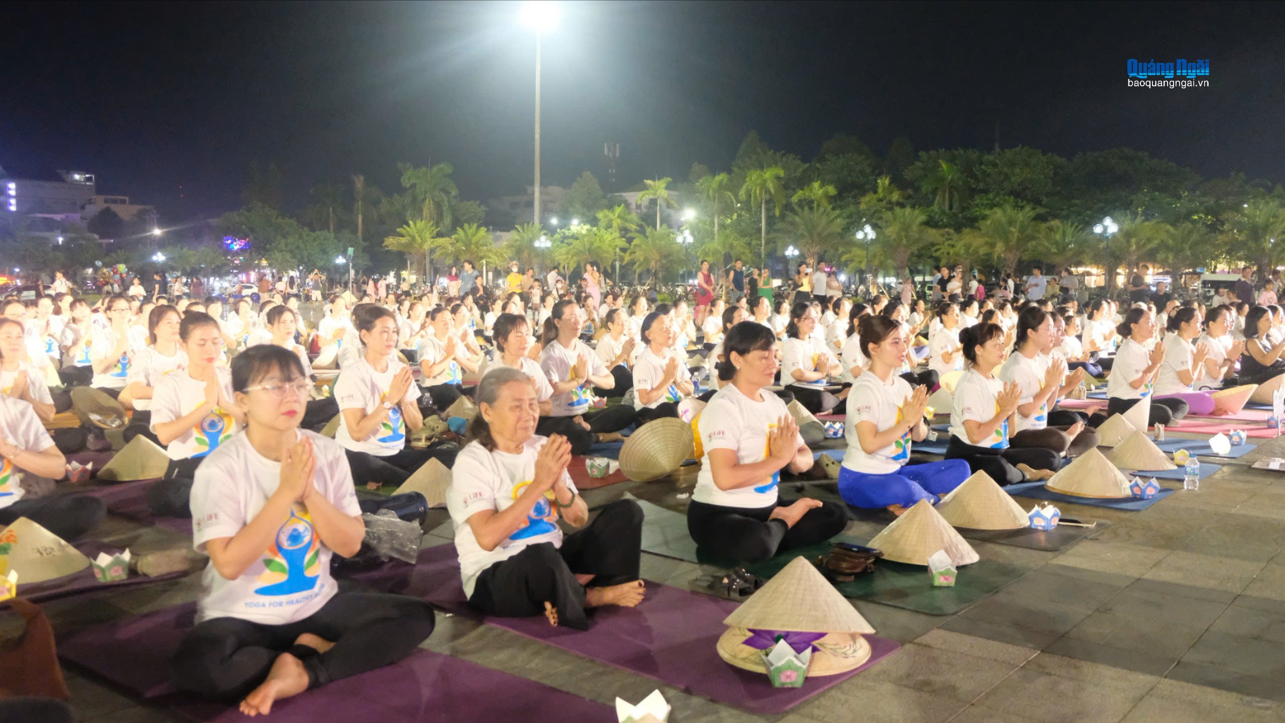 Hơn 900 người tham gia Ngày Quốc tế Yoga 2026