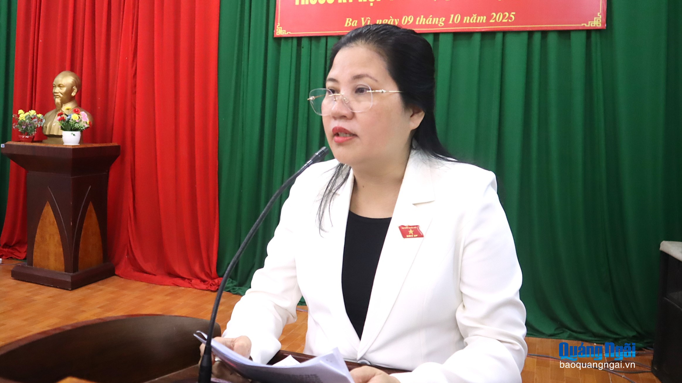 Đoàn Đại biểu Quốc hội tỉnh tiếp xúc cử tri tại xã Ba Vì