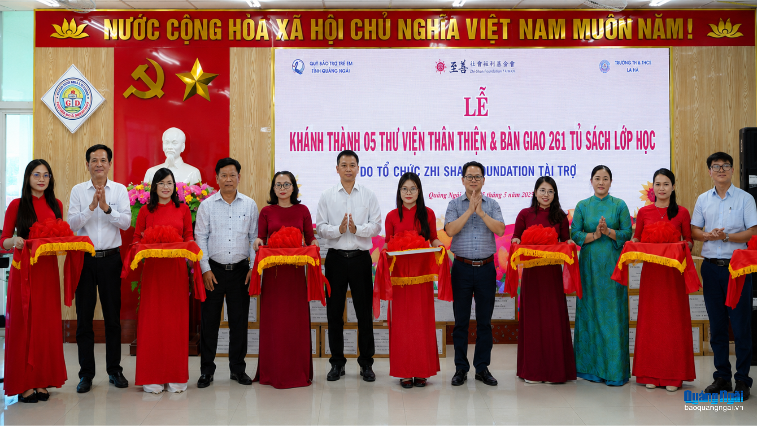 Khánh thành 5 thư viện thân thiện, bàn giao 261 tủ sách lớp học