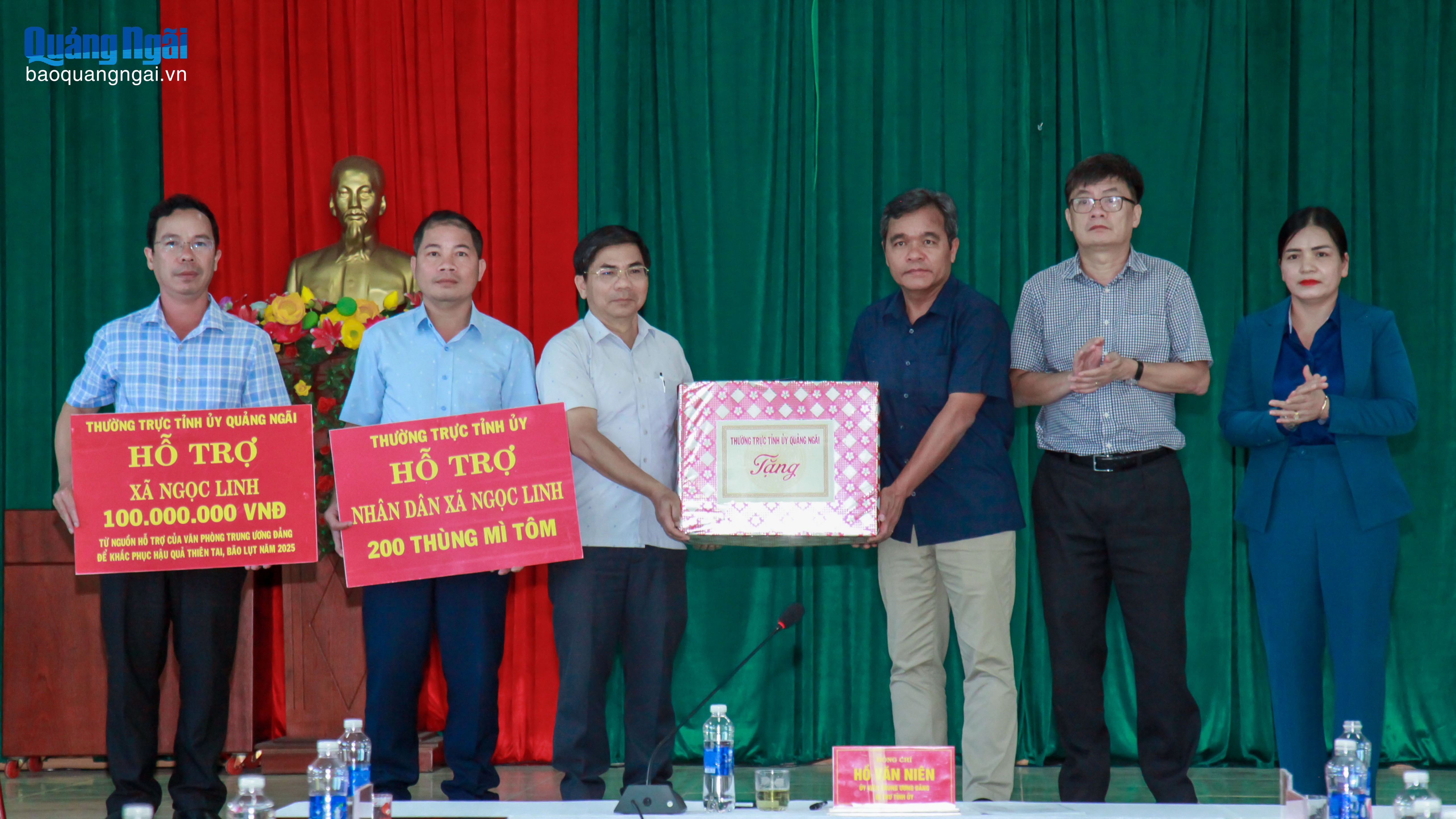 Bí thư Tỉnh ủy Hồ Văn Niên chỉ đạo khắc phục hậu quả bão lũ tại xã Ngọc Linh