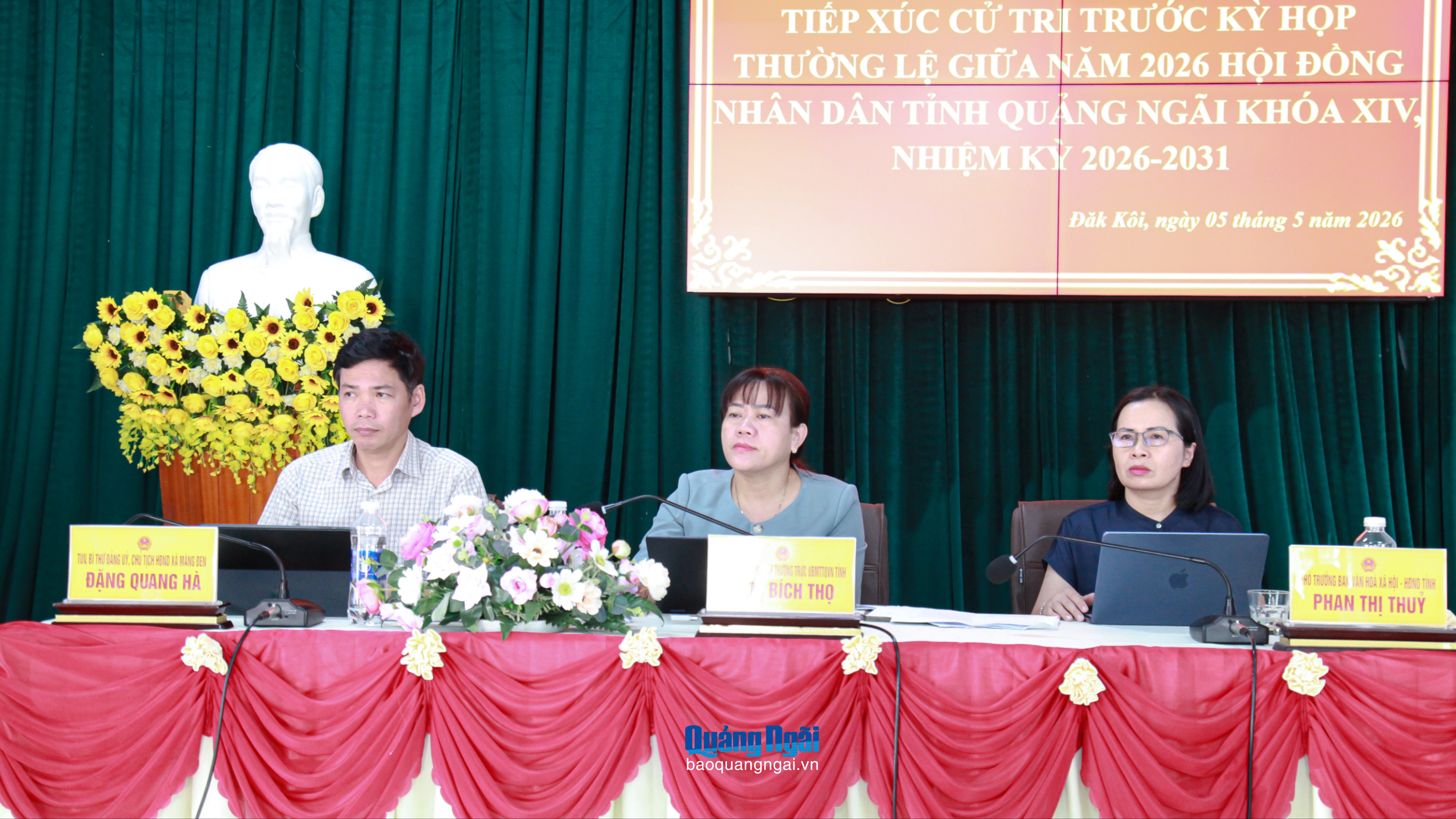 Tổ đại biểu số 9 Hội đồng nhân dân tỉnh tiếp xúc cử tri xã Đăk Kôi