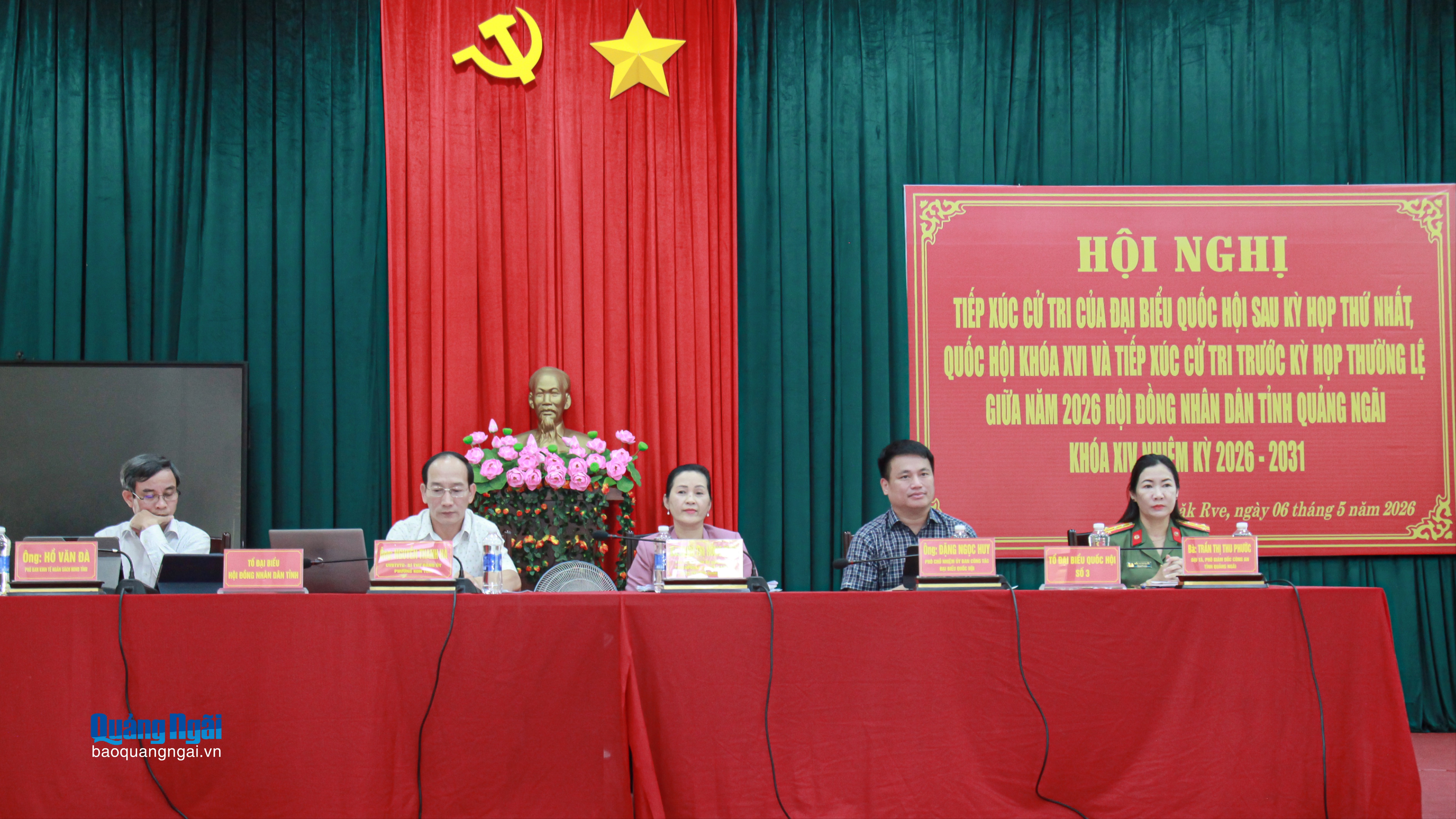 Đại biểu Quốc hội và Hội đồng nhân dân tỉnh tiếp xúc cử tri xã Đăk Rve