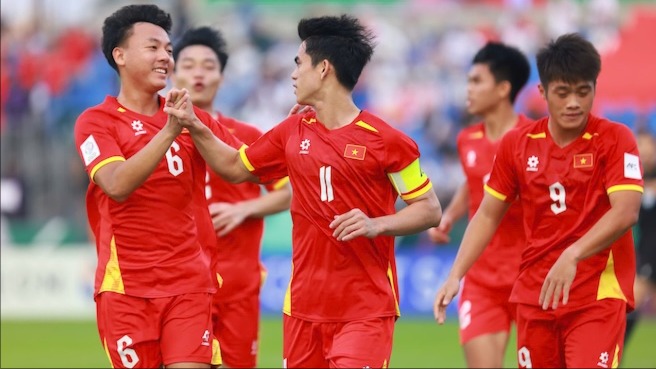 Cúp lại về Đông Á