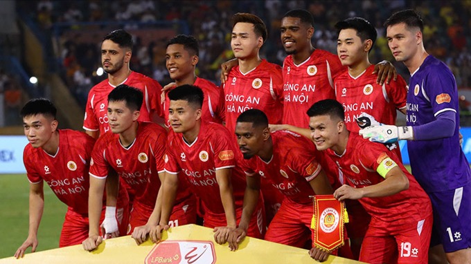 V-League 2025 - 2026: Công an Hà Nội lên ngôi sớm