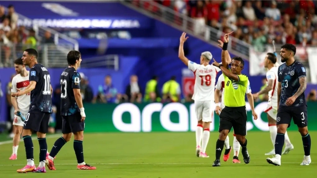 World Cup không có hành vi thừa