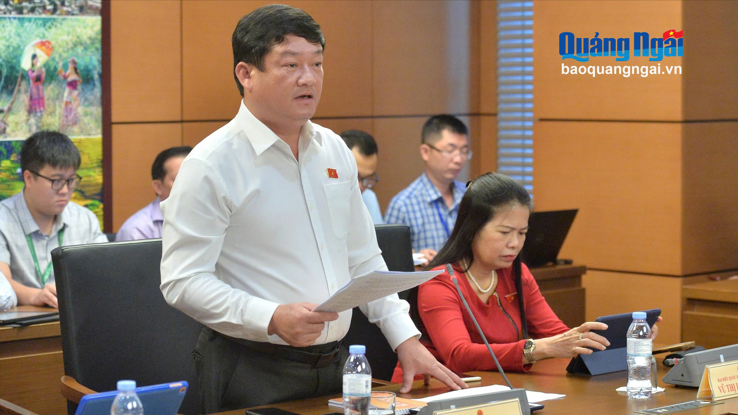 Đoàn ĐBQH tỉnh góp ý các dự án luật