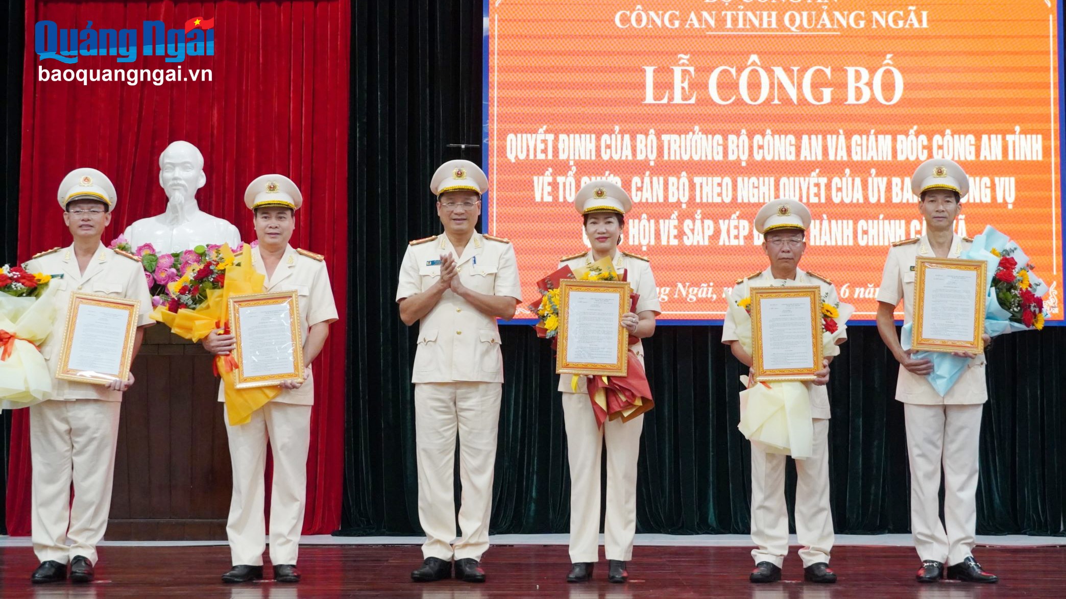 Công bố quyết định của Bộ Công an về công tác cán bộ tại Công an Quảng Ngãi