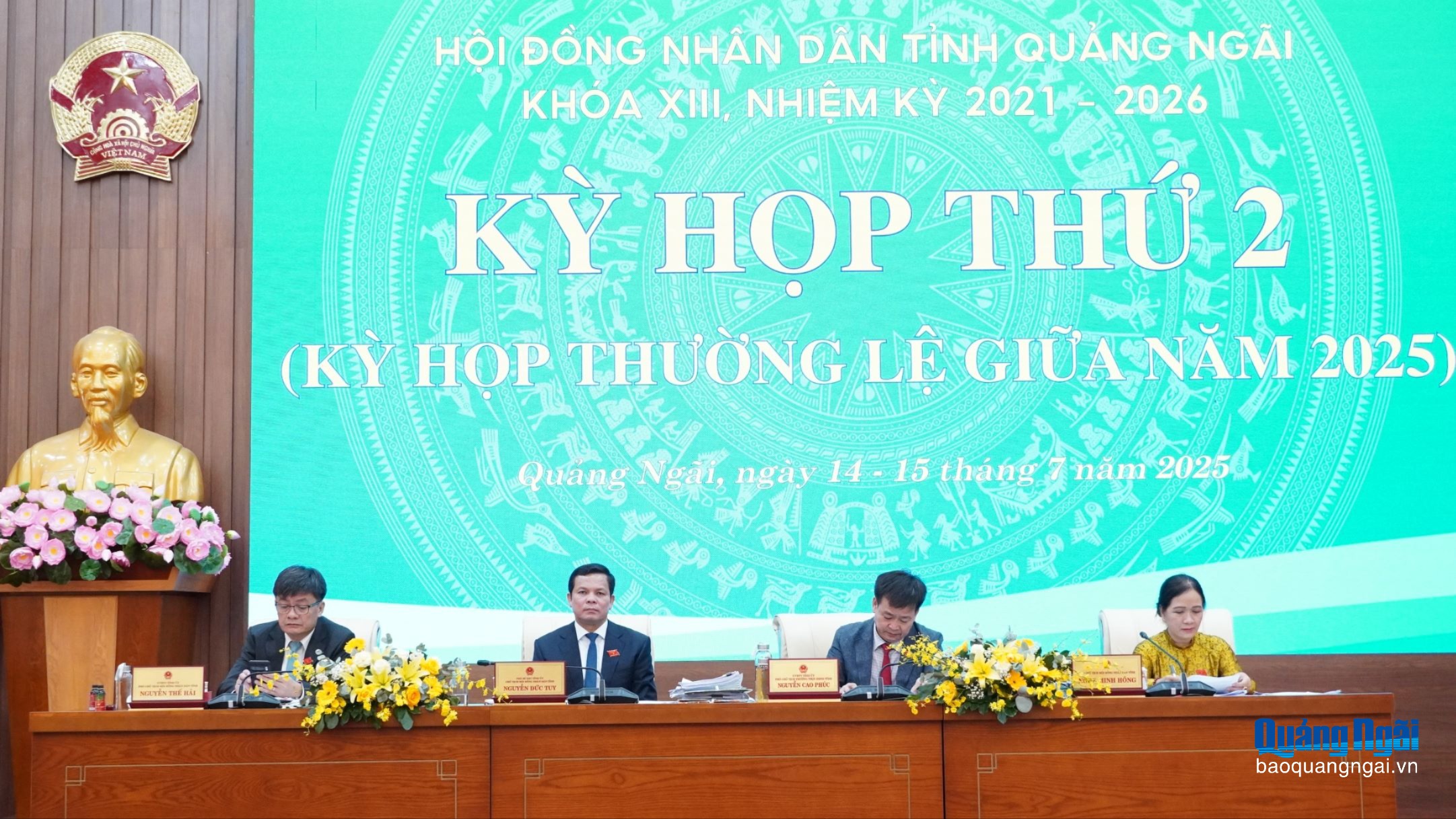 HĐND tỉnh thảo luận, thông qua các nghị quyết quan trọng