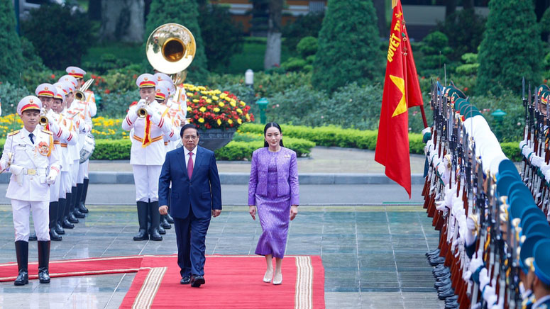 Thủ tướng Phạm Minh Chính chủ trì lễ đón chính thức Thủ tướng Thái Lan thăm Việt Nam