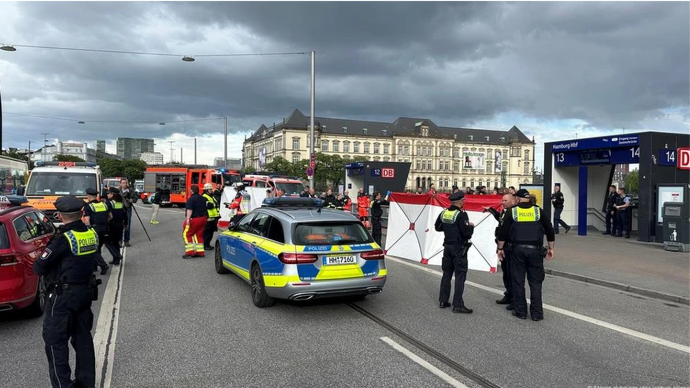 Đức: Kinh hãi tấn công bằng dao, nhiều người trọng thương