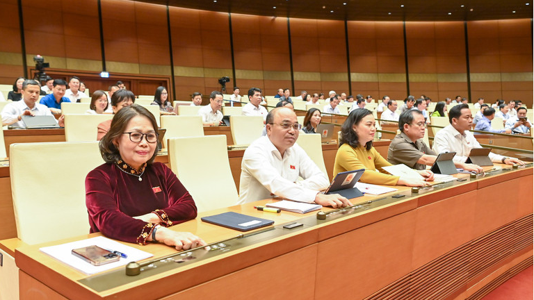 Quốc hội thông qua Nghị quyết về sắp xếp đơn vị hành chính cấp tỉnh, cả nước còn 34 tỉnh, thành