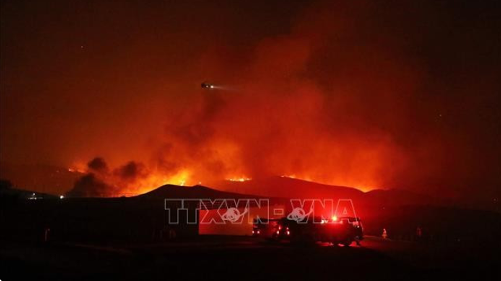 Thêm một vụ cháy rừng ở Mỹ khiến hàng trăm người sơ tán khẩn cấp