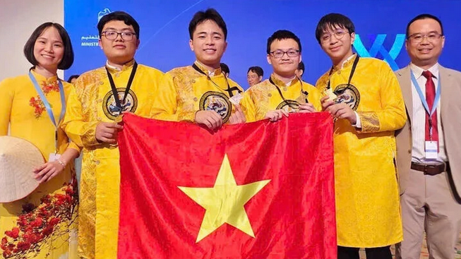 Lần đầu tiên Việt Nam giành 4 huy chương vàng Olympic Hoá quốc tế