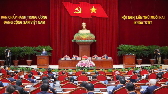 Thông cáo báo chí ngày làm việc thứ nhất Hội nghị Trung ương 12