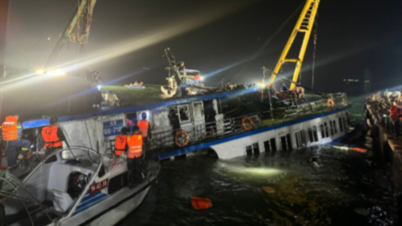 Vụ lật tàu du lịch trên vịnh Hạ Long: 47 nạn nhân được tìm thấy, trong đó có 37 người tử vong