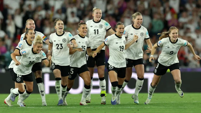 Euro 2025: 10 tuyển thủ Đức ngược dòng nghẹt thở, hạ Pháp vào bán kết