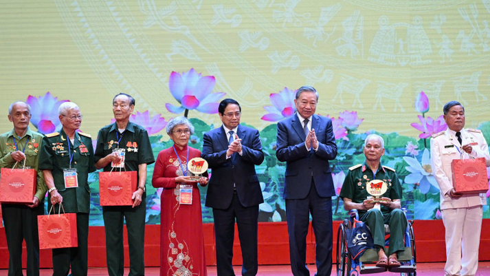 Chăm lo chu đáo để đời sống vật chất, tinh thần của người có công tốt đẹp hơn