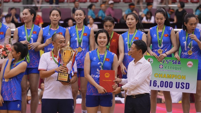 Trần Thị Thanh Thúy nhận vinh dự lớn sau chức vô địch SEA V.League