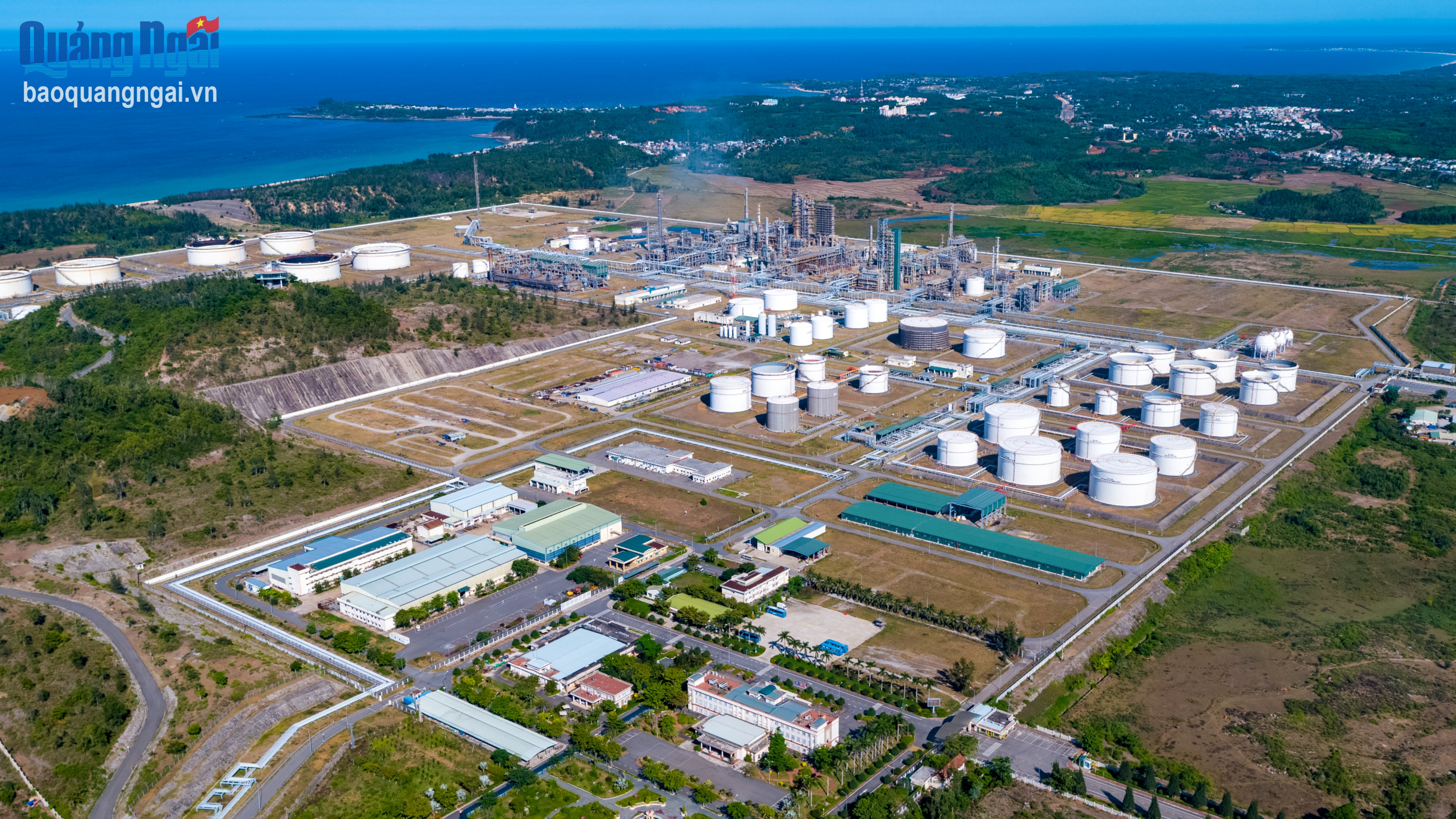 Bức tranh khởi sắc của Nhà máy Lọc dầu Dung Quất