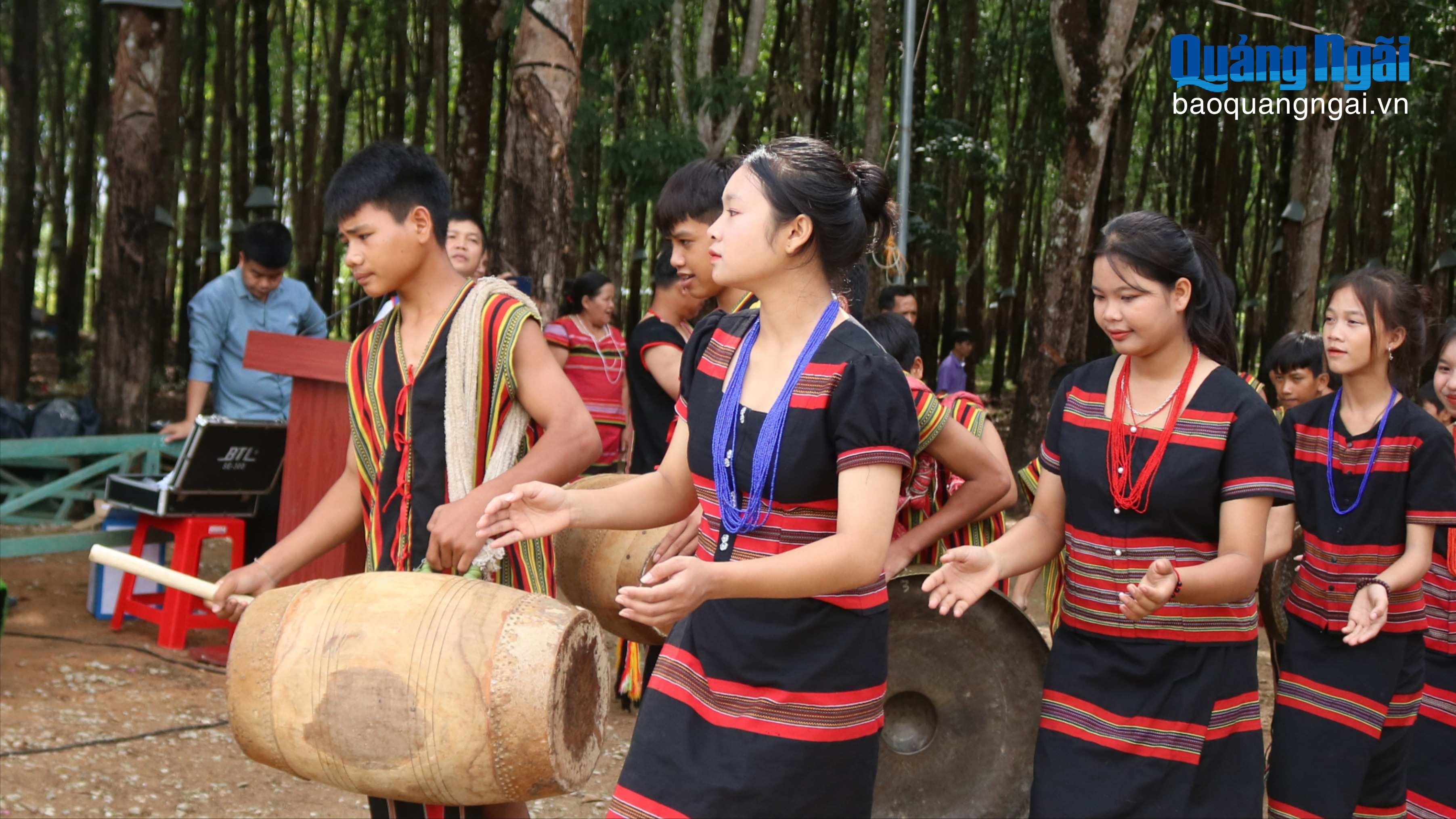 Tiếng trống vang vọng mùa xuân