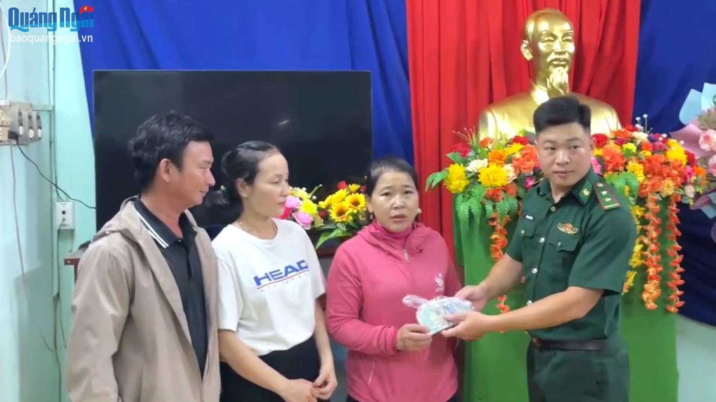 Hành động đẹp của đôi vợ chồng quê biển Bình Sơn