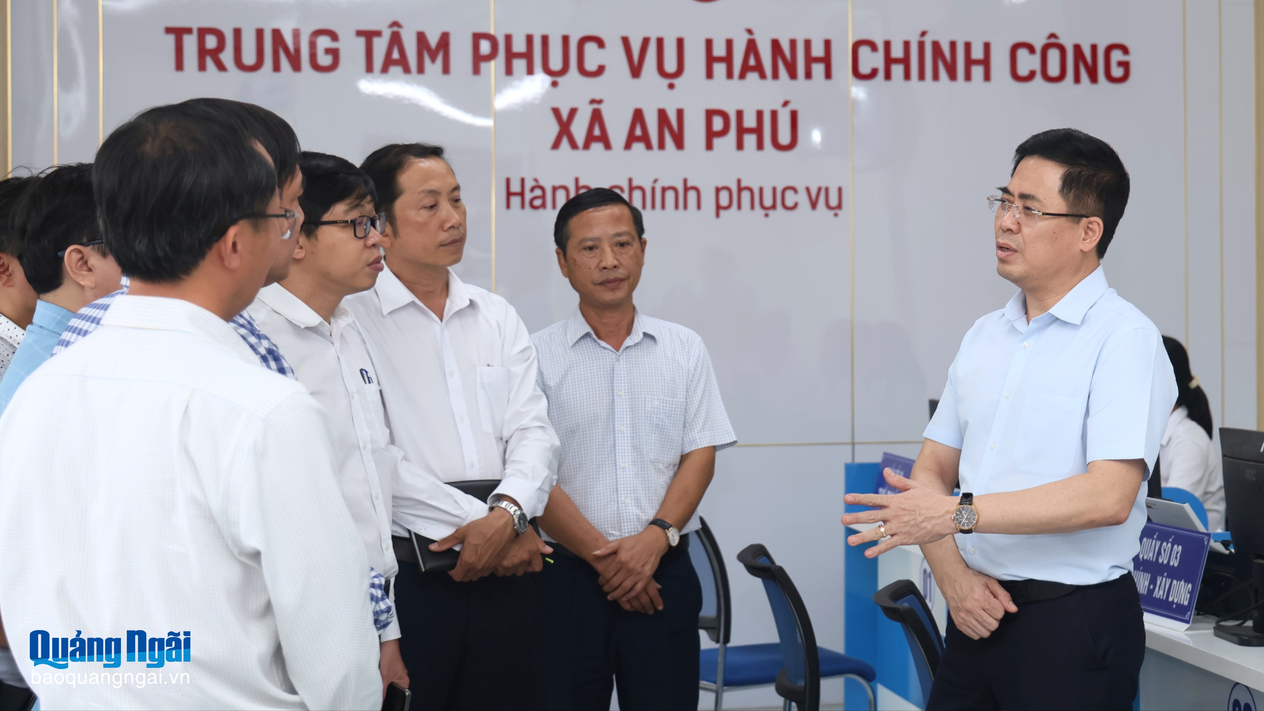 Chủ tịch UBND tỉnh kiểm tra công tác giải quyết thủ tục hành chính tại phường Trương Quang Trọng và xã An Phú