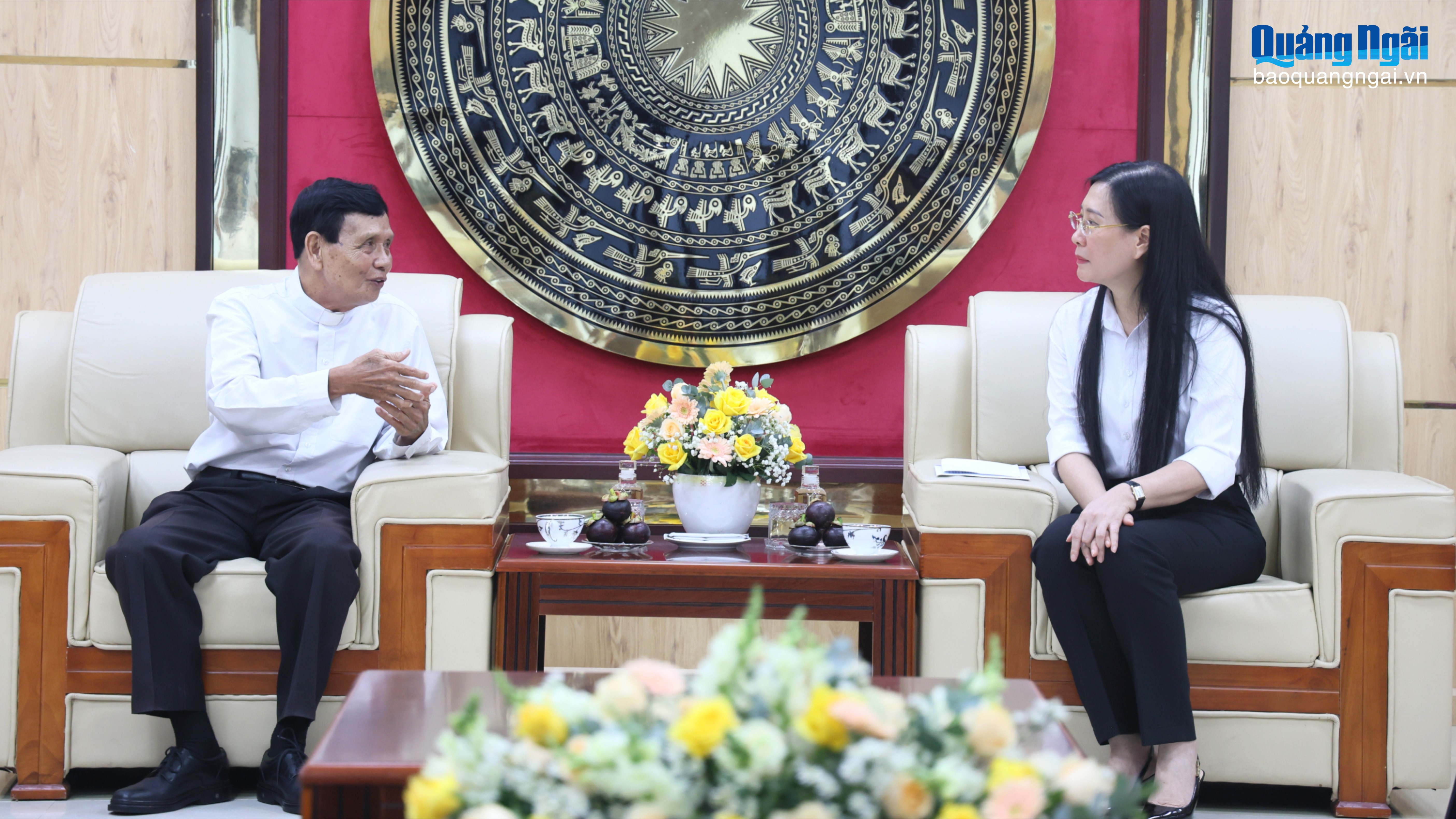 Bí thư Tỉnh ủy Bùi Thị Quỳnh Vân tiếp Đoàn Tòa Giám mục Kon Tum