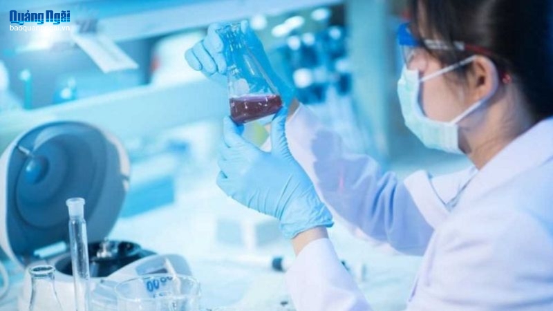 Hỗ trợ 1 tỷ đồng mỗi năm cho nghiên cứu sinh xuất sắc