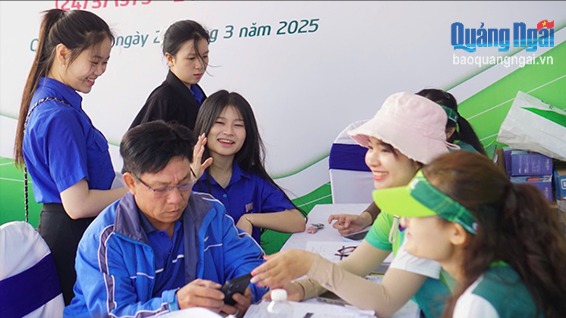 Ngừng giao dịch với khách hàng chưa cài đặt sinh trắc học