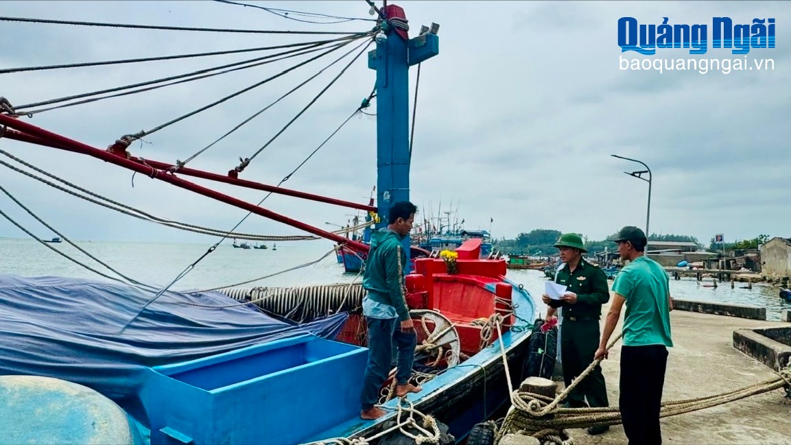 Quyết tâm gỡ “thẻ vàng” IUU