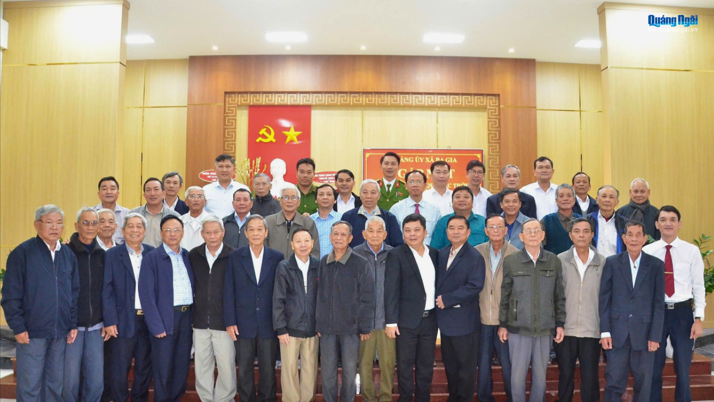 Xã Ba Gia gặp mặt nguyên lãnh đạo qua các thời kỳ