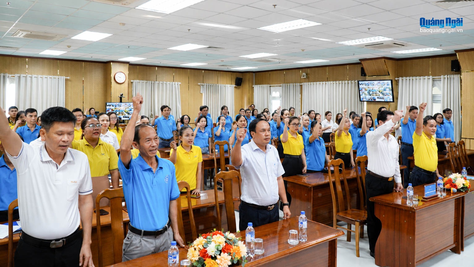 Ra quân hưởng ứng Tháng vận động triển khai BHXH toàn dân