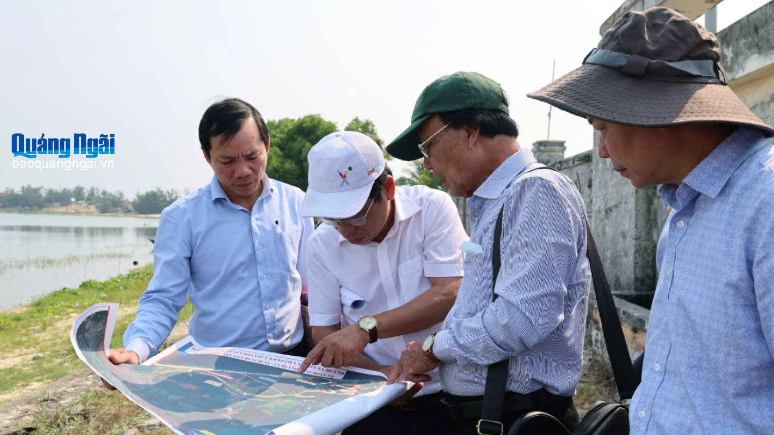 Đề xuất điều chỉnh hướng tuyến đường ven biển Dung Quất - Sa Huỳnh