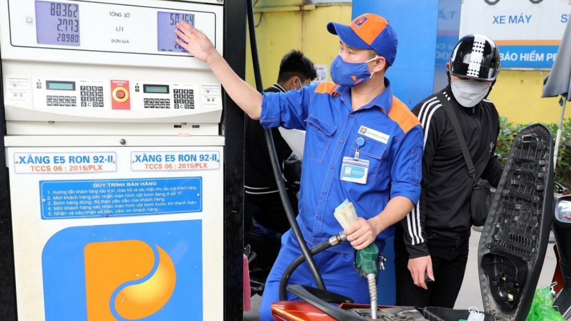 Quyết định bổ sung 8.000 tỷ đồng tạm ứng cho Quỹ bình ổn giá xăng dầu