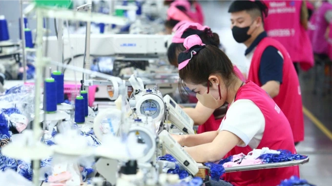 Công đoàn lấy ý kiến người lao động về hoán đổi ngày dịp nghỉ lễ Giỗ Tổ và 30/4