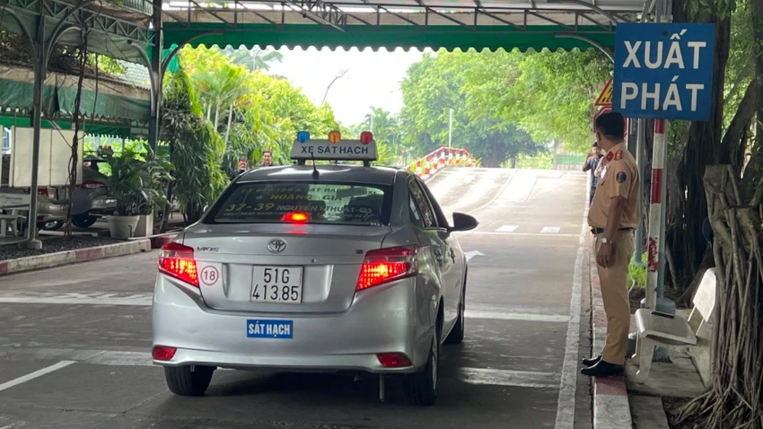 Từ 1/7/2026, chính thức được sử dụng ô tô điện để sát hạch lái xe