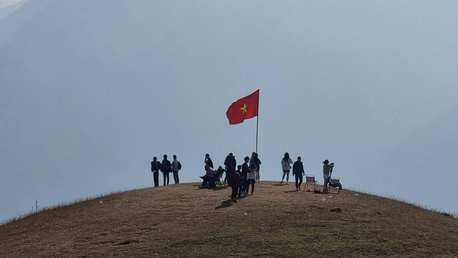 Đề nghị hoán đổi để nghỉ 4 ngày dịp ngày Văn hóa Việt Nam 24/11/2026