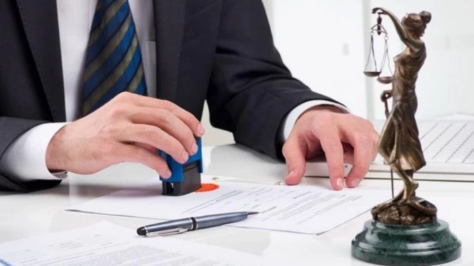 Công chứng viên không chụp ảnh cùng khách hàng sẽ bị phạt 7 - 10 triệu đồng