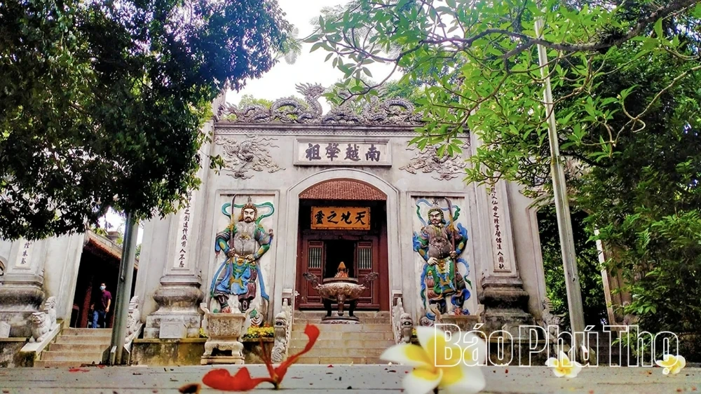 Những bài học đạo lý sống nơi non thiêng Nghĩa Lĩnh