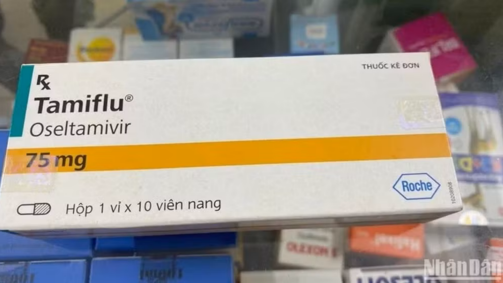 Từ 15/5/2026, tăng gấp đôi mức xử phạt hành vi bán thuốc kê đơn không có chỉ định của bác sĩ